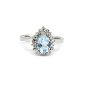 Серебряное кольцо 925 пробы 3,31 г со швейцарским топазом и цирконами 2,31 карат Серебряное кольцо 925 пробы 3,31 г со швейцарским топазом и цирконами 2,31 карат