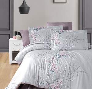 Сатиновое постельное белье First Choice Wisteria Lilac Сатиновое постельное белье First Choice Wisteria Lilac