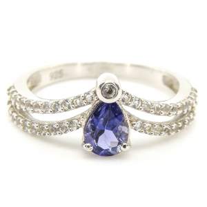 Серебряное кольцо 925 пробы 2,56 гр. с иолитома и белыми топазами 1 карат Серебряное кольцо 925 пробы 2,56 гр. с иолитома и белыми топазами 1 карат