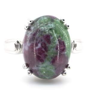 Серебряное кольцо 925 пробы 7,36 гр. с гватемальским цоизитом 11,99 карат Серебряное кольцо 925 пробы 7,36 гр. с гватемальским цоизитом 11,99 карат