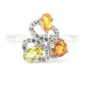 Серебряное кольцо 925 пробы 2,62 гр. с индийскими, шри-ланкийскими, мадагаскарскими сапфирами класса AAAA и топазами 1,1 карат Серебряное кольцо 925 пробы 2,62 гр. с индийскими, шри-ланкийскими, мадагаскарскими сапфирами класса AAAA и топазами 1,1 карат