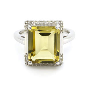 Серебряное кольцо 925 пробы 4,91 гр. с боливийским гелиодором и белыми топазами с США 5,01 карат Серебряное кольцо 925 пробы 4,91 гр. с боливийским гелиодором и белыми топазами с США 5,01 карат