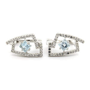 Серебряные серьги 925 пробы 3,96 гр. с топазами Лондон Блу и белыми топазами с США 1,31 карат Серебряные серьги 925 пробы 3,96 гр. с топазами Лондон Блу и белыми топазами с США 1,31 карат
