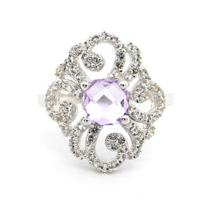 Серебряное кольцо 925 пробы 3,1 гр. с бразильским аметистом Rose de France и топазами из США 1,34 карат Серебряное кольцо 925 пробы 3,1 гр. с бразильским аметистом Rose de France и топазами из США 1,34 карат