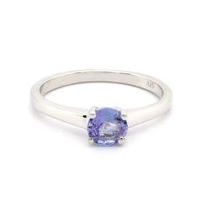 Серебряное кольцо 925 пробы 1,89 гр. с танзанитом класса АААА 0,51 карат Серебряное кольцо 925 пробы 1,89 гр. с танзанитом класса АААА 0,51 карат