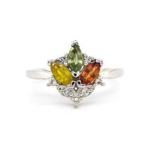 Серебряное кольцо 925пр 3,28г с мультисапфирамикласу АААА и белыми топазами с США 1,22к Серебряное кольцо 925пр 3,28г с мультисапфирамикласу АААА и белыми топазами с США 1,22к