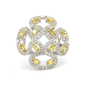 Серебряное кольцо 925 пробы 6,99 гр. с цитринами из США и топазами 2,14 карат Серебряное кольцо 925 пробы 6,99 гр. с цитринами из США и топазами 2,14 карат