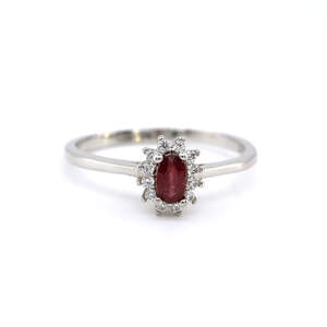 Серебряное кольцо 925п 1,83г с афр.Роял Рубином AAAA и белыми цирконами 1,8к Серебряное кольцо 925п 1,83г с афр.Роял Рубином AAAA и белыми цирконами 1,8к