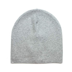 Жіноча шапка Gloss сірого кольору з декором