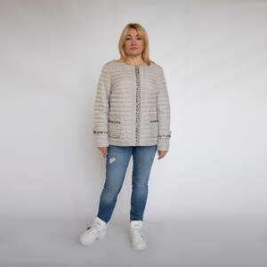 Жіноча куртка SHARM з анімалістичною вставкою кольору Ecru