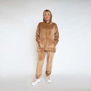 Спортивний костюм кольору капучіно Спортивний костюм кольору капучіно