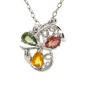 Серебряная подвеска 925 пробы 1,98 г с мультисапфирами класса АААА 0,31 карат Серебряная подвеска 925 пробы 1,98 г с мультисапфирами класса АААА 0,31 карат