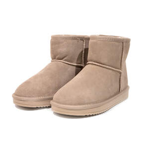 Жіночі угі, бежевого кольору, зима Жіночі угі, бежевого кольору, зима