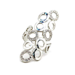 Серебряное кольцо 925 пробы 8,54 г с цирконами 1,45 к Серебряное кольцо 925 пробы 8,54 г с цирконами 1,45 к