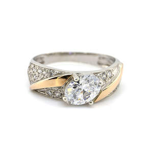 Серебряное кольцо 925 пробы с золотом 375 пробы 3,84 г с цирконами 1,5 к Серебряное кольцо 925 пробы с золотом 375 пробы 3,84 г с цирконами 1,5 к