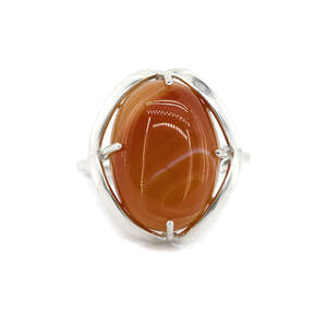 Серебряное кольцо 925 пробы 6,2 г с сардониксом 9,75 к