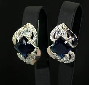 Срібні сережки 925 проби з золотом 375 проби 9,81 г з синіми та білими цирконами 6,48 карат