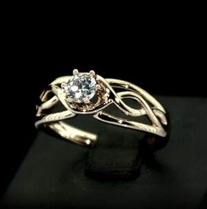 Каблучка в позолоті з цирконом Каблучка в позолоті з цирконом