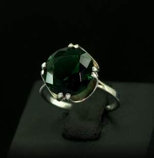 Срібна каблучка 925 проби 3,27 г з зеленим Альпінітом 3,44 карат Срібна каблучка 925 проби 3,27 г з зеленим Альпінітом 3,44 карат