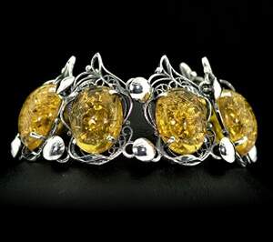 Срібний браслет 925 проби 32,37 г з Бурштином 41,25 карат Срібний браслет 925 проби 32,37 г з Бурштином 41,25 карат