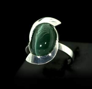 Срібна каблучка 925 проби 3,93 г з зеленим Улекситом 5,49 карат Срібна каблучка 925 проби 3,93 г з зеленим Улекситом 5,49 карат