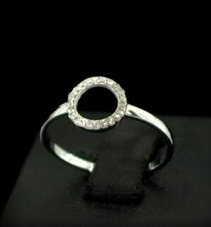 Срібна каблучка 925 проби 1,03 г з африканськими Діамантами VVS1 0,11 карат Срібна каблучка 925 проби 1,03 г з африканськими Діамантами VVS1 0,11 карат