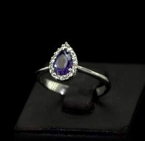 Серебряное кольцо 925 пробы 2,53 г с бразильским Аметистом и фианитами 1,05 карат Серебряное кольцо 925 пробы 2,53 г с бразильским Аметистом и фианитами 1,05 карат