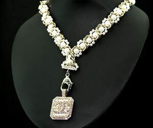 Кольє в позолоті з перлинами та цирконами, репліка Chanel