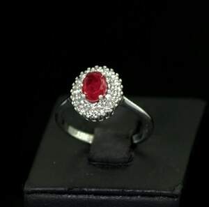 Срібна каблучка 925 проби 2,62 г з Турмаліном Рубелітом та цирконами 1,63 карат Срібна каблучка 925 проби 2,62 г з Турмаліном Рубелітом та цирконами 1,63 карат