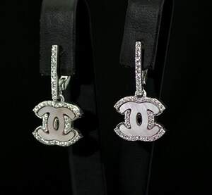 Срібні сережки 925 проби 5,19 г з рожевим Перламутром та цирконами 3,9 карат Срібні сережки 925 проби 5,19 г з рожевим Перламутром та цирконами 3,9 карат