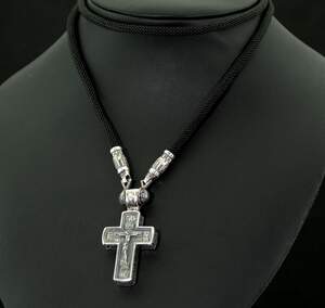 Кольє зі срібною підвіскою-хрестиком 925 проби 30,85 г, 70 см