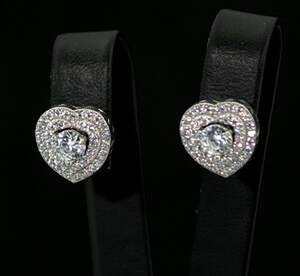 Срібні сережки 925 проби 4,55 г з цирконами 2,84 карат Срібні сережки 925 проби 4,55 г з цирконами 2,84 карат