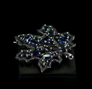 Срібна брошка 925 проби 7,49 г з синіми Альпінітами та цирконами 5,25 карат Срібна брошка 925 проби 7,49 г з синіми Альпінітами та цирконами 5,25 карат