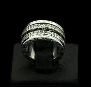 Срібна каблучка 925 проби 12,74 г з чорними та білими цирконами 3,6 карат, репліка Bvlgari Срібна каблучка 925 проби 12,74 г з чорними та білими цирконами 3,6 карат, репліка Bvlgari