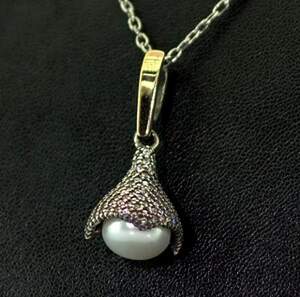 Срібна підвіска 925 проби з позолотою 375 проби 4,25 г з Перлиною та цирконами 7,31 карат Срібна підвіска 925 проби з позолотою 375 проби 4,25 г з Перлиною та цирконами 7,31 карат