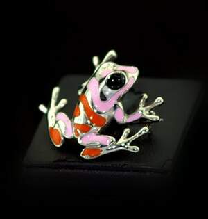 Срібна брошка 925 проби 5,94 г з емаллю 1,5 карат Срібна брошка 925 проби 5,94 г з емаллю 1,5 карат