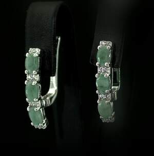 Срібні сережки 925 проби 5,06 г з бразильськими Смарагдами класу AAAA та цирконами 3,24 карат Срібні сережки 925 проби 5,06 г з бразильськими Смарагдами класу AAAA та цирконами 3,24 карат