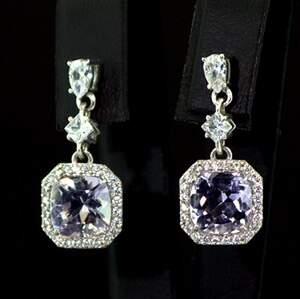 Серебряные серьги 925 пробы 4,88 г с шри-ланкийскими Аметистами и фианитами 6,39 карат Серебряные серьги 925 пробы 4,88 г с шри-ланкийскими Аметистами и фианитами 6,39 карат