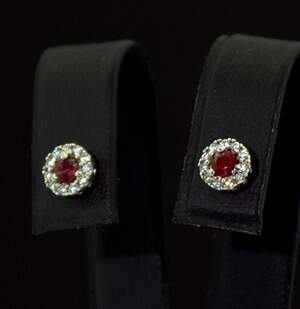 Срібні сережки 925 проби 1,61 г з Рубінами АААА та фіанітами 0,63 карат