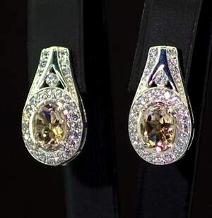 Срібні сережки 925 проби 6,61 г з болівійськими Аметринами та фіанітами 3,95 карат