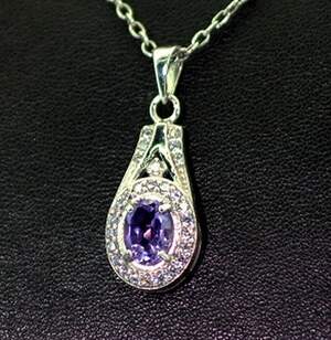 Срібна підвіска 925 проби 2,64 г з бразильським Аметистом та фіанітами 1,98 карат