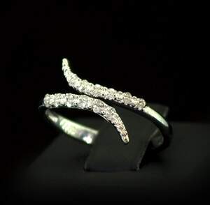 Срібна каблучка 925 проби 2,36 г з білими африканськими Діамантами VVS1 0,12 карат