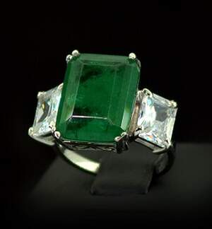 Серебряное кольцо 925 пробы 7,13 г с Турмаліном Хромдравітом и цирконами 7,14 карат