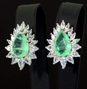 Серебряные серьги 925 пробы 5,95 г Турмалінами Параїба и цирконами 6,85 карат Серебряные серьги 925 пробы 5,95 г Турмалінами Параїба и цирконами 6,85 карат