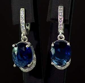 Срібні сережки 925 проби 6,09 г з Лінде Танзанітами та цирконами 7,07 карат Срібні сережки 925 проби 6,09 г з Лінде Танзанітами та цирконами 7,07 карат