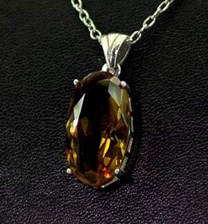 Серебряная подвеска 925 пробы 3,98 г с турецким Султанітом класса АААА и цирконами 6,35 карат