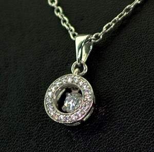 Серебряная подвеска 925 пробы с позолотой 375 пробы 1,65 г с белыми Фианитами 0,8 карат Серебряная подвеска 925 пробы с позолотой 375 пробы 1,65 г с белыми Фианитами 0,8 карат