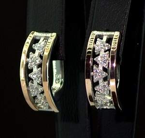 Серебряные серьги 925 пробы с позолотой 375 пробы 5,17 г с белыми Фианитами 0,55 карат Серебряные серьги 925 пробы с позолотой 375 пробы 5,17 г с белыми Фианитами 0,55 карат