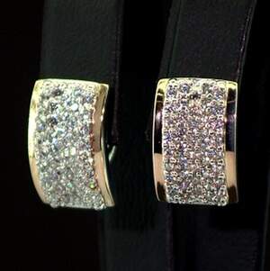 Срібні сережки 925 проби з позолотою 375 проби 5,36 г з білими Фіанітами 3,2 карат Срібні сережки 925 проби з позолотою 375 проби 5,36 г з білими Фіанітами 3,2 карат