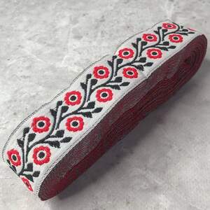 2,5 см Тесьма национальная - цветы на белом